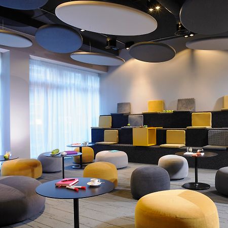 Red Cow Moran Hotel Дублин Экстерьер фото
