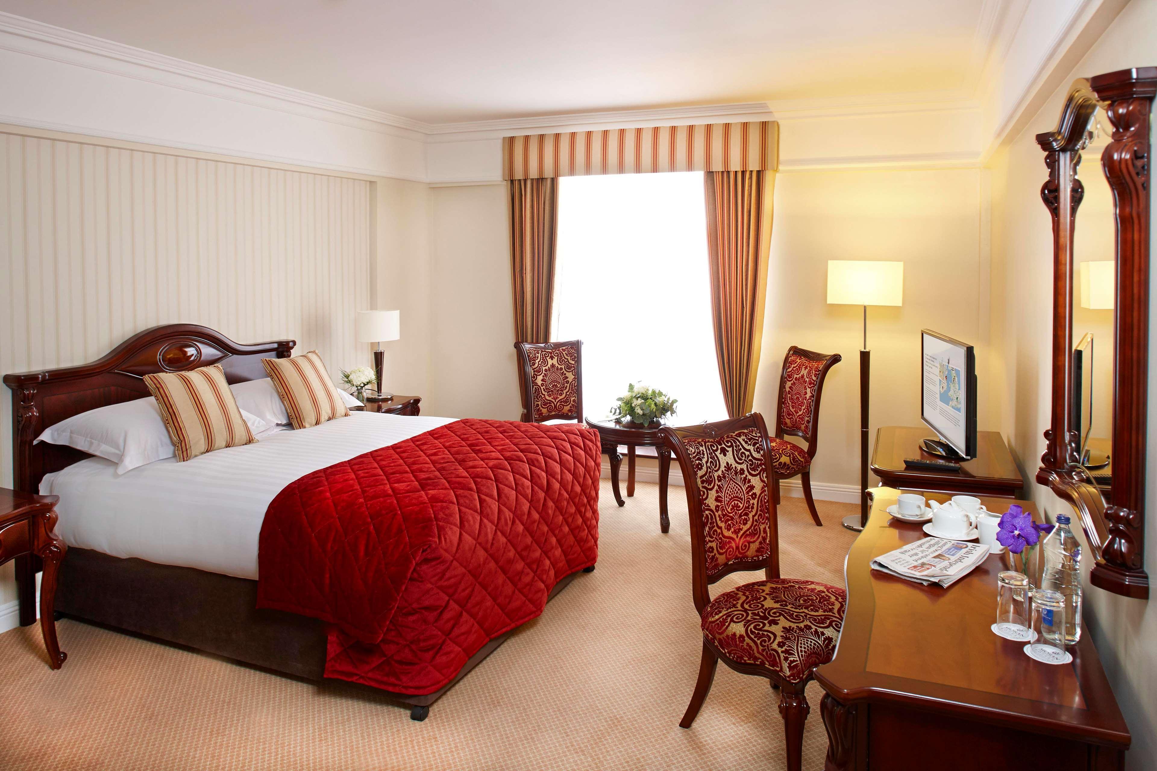 Red Cow Moran Hotel Дублин Экстерьер фото