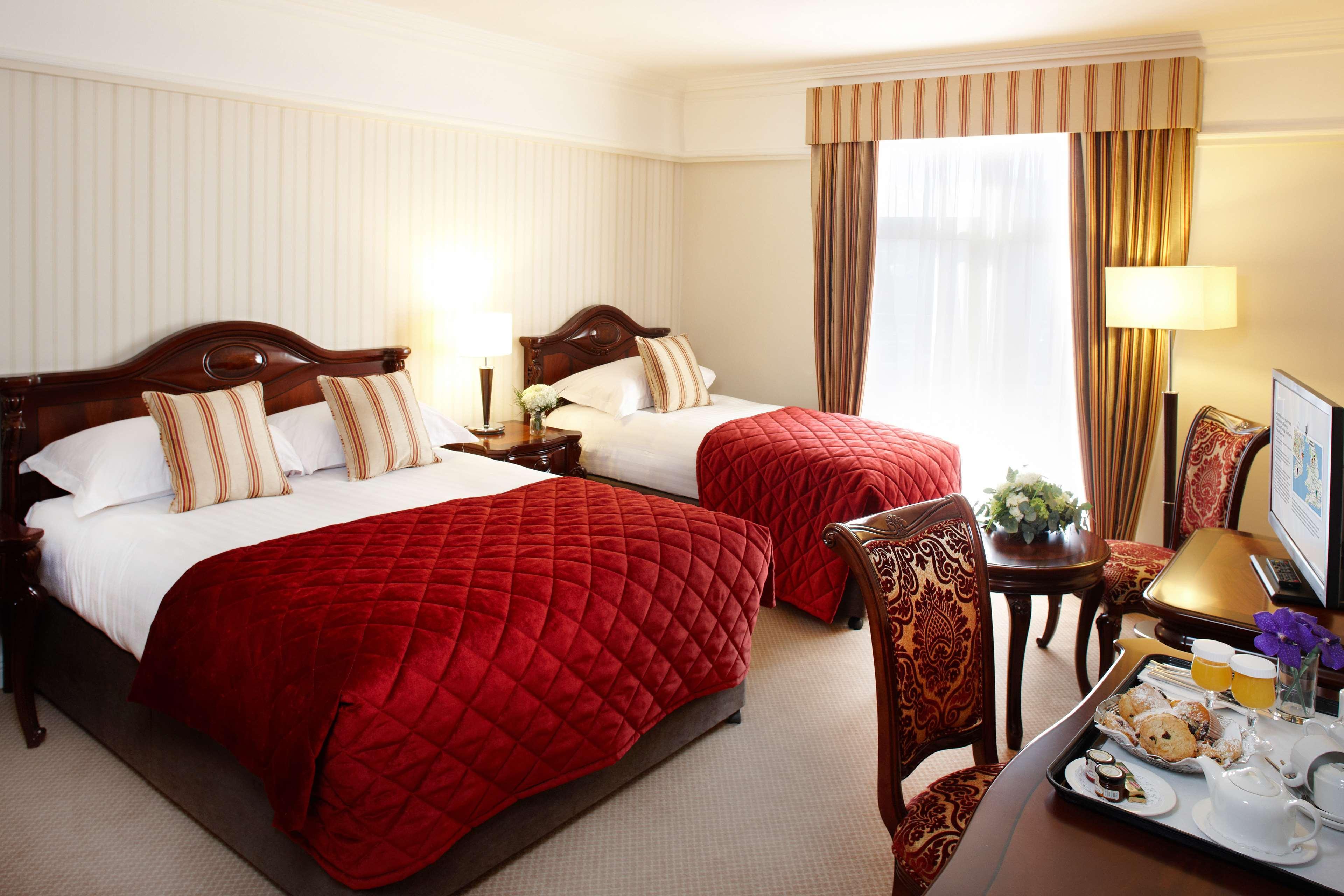 Red Cow Moran Hotel Дублин Экстерьер фото